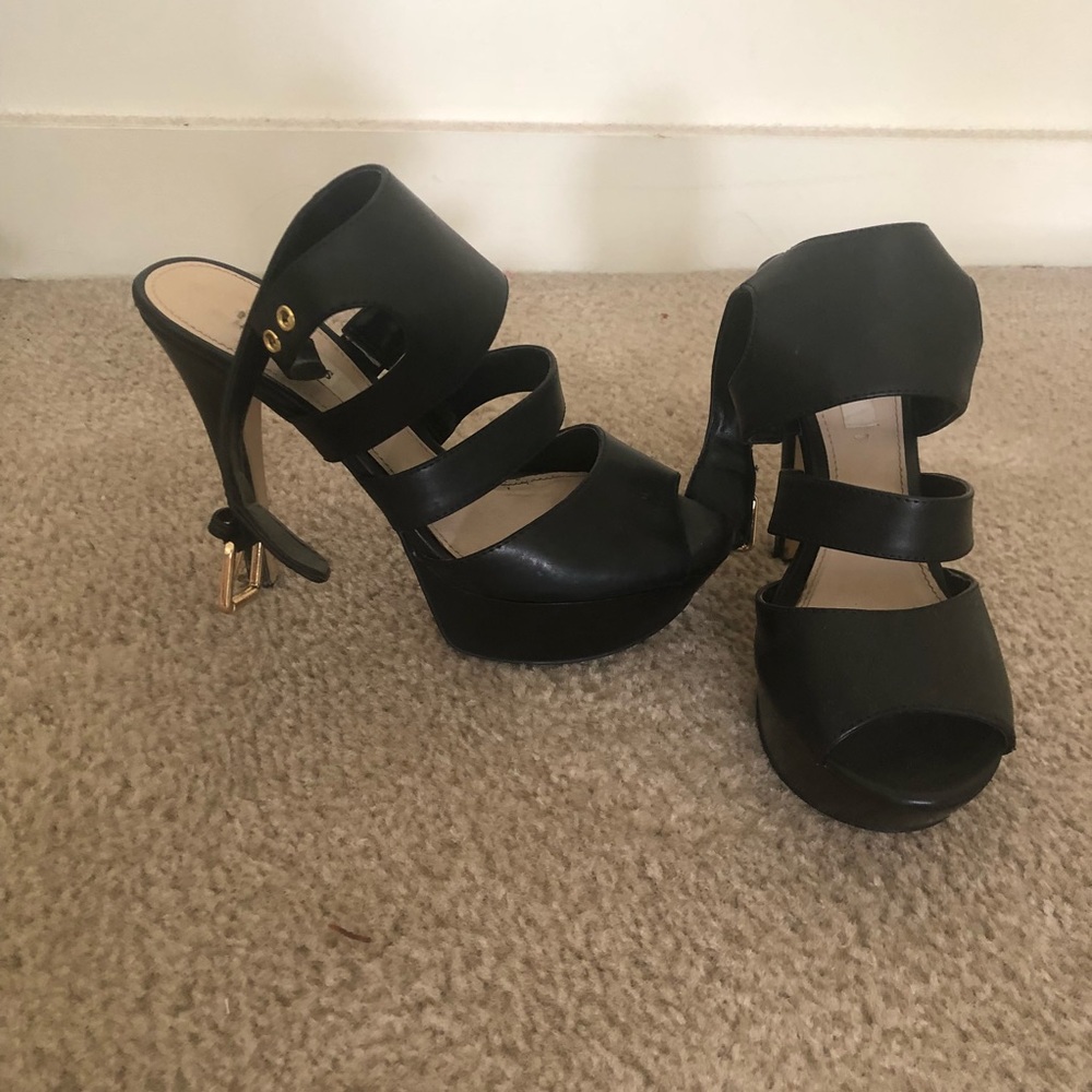 Guess black heels